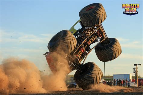 Grayslake Illinois July Monstertruckthrowdown