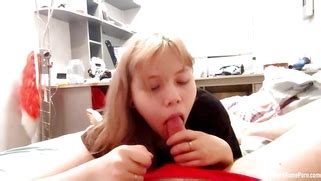 Teen Babe Displays Her Amazing Dick Sucking Skills Porn Movies 3Movs