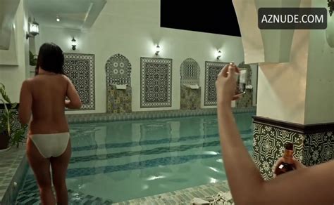 Czarina Chong Mia Alvarez Bikini Breasts Scene In The Last Resort Aznude
