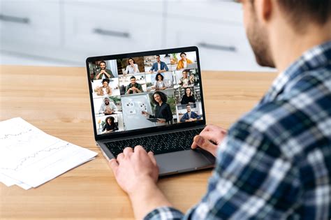 15 Hybrid Team Building Activities