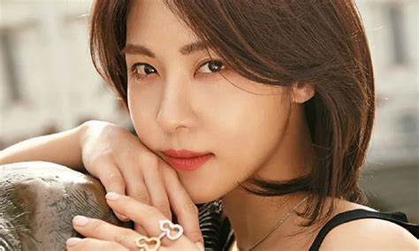 Người đẹp phim Sex is Zero U50 có làn da nõn nà nhờ một loại quả bán