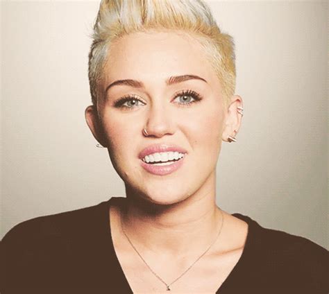17 HQ Images Miley Cyrus Blonde Short Hair Miley Cyrus Has Transformed Her Hair With New Short