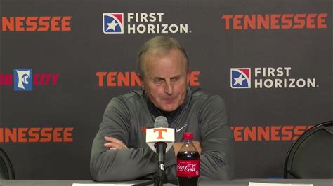 Vols Coach Rick Barnes Reacts To Win Over Wofford Tennessee Basketball Youtube