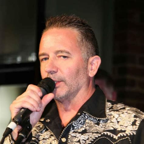 Ultimate Neil Diamond Experience - YouTube