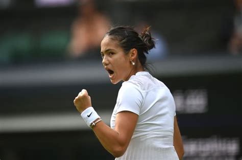 Emma Raducanu Britain Reacts During Womens Redaktionelles Stockfoto