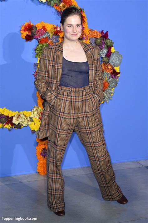 Heloise Letissier Nude OnlyFans Leaks Fappening FappeningBook