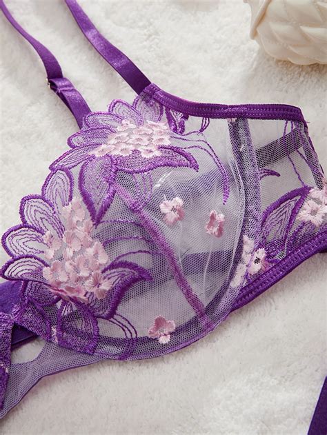 Shop Our Hot Sell Sexy Bridal Women Lingerie Set With Lace Trim