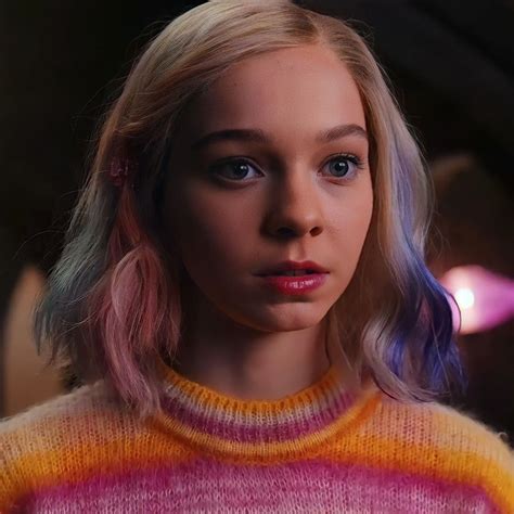 Enid Sinclair Icon em 2022 | Wandinha, Minha cara quando, Cara