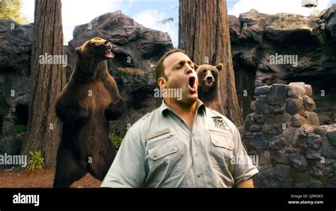 Kevin James Zookeeper 2011 Stock Photo Alamy