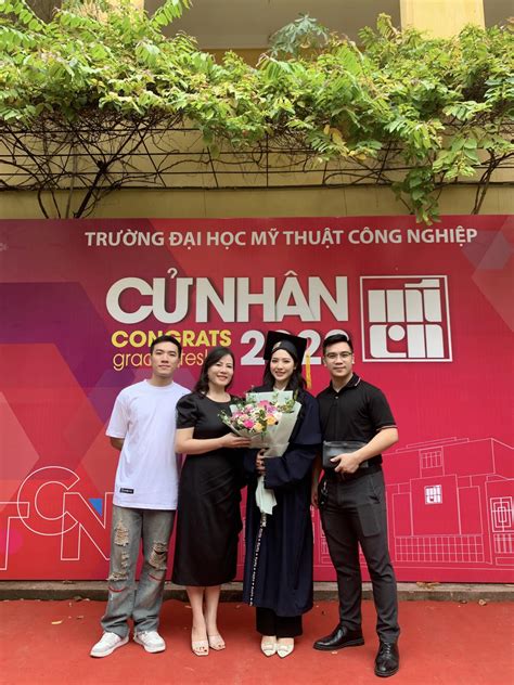 Hot girl đội tuyển Pháp Hoàng Giang Nóng cùng World Cup 2022 là ai Tiểu sử đời tư và sự nghiệp