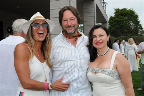 Holiday House Supports Breast Cancer Research Foundation