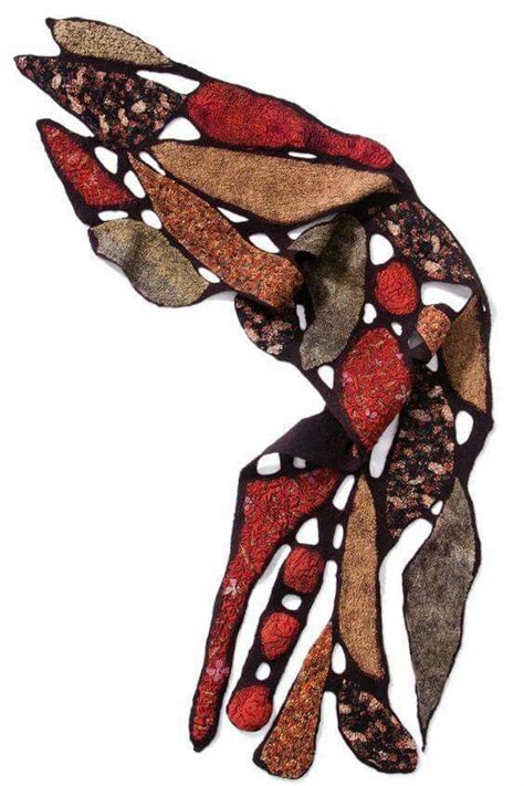 Pin by Танюшка on валяние | Felt art, Felt jewelry, Felted scarves