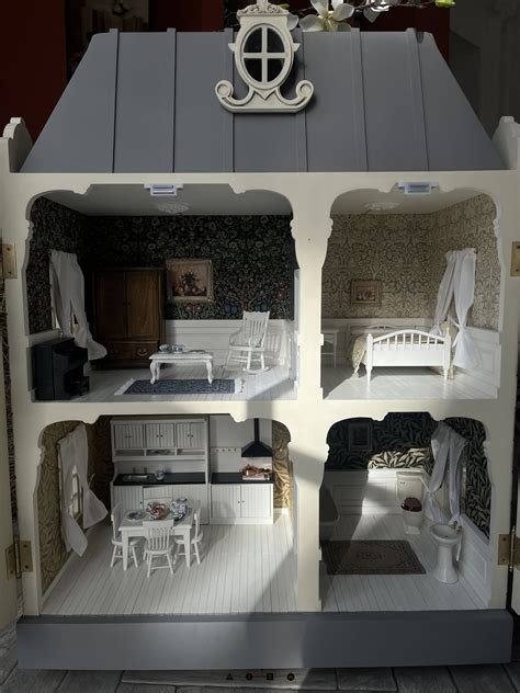 Интерьерный кукольный дом "Маленький французский дом"