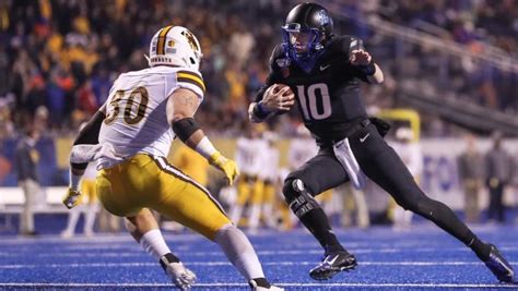 Giants Met With Wyoming Lb Logan Wilson Report