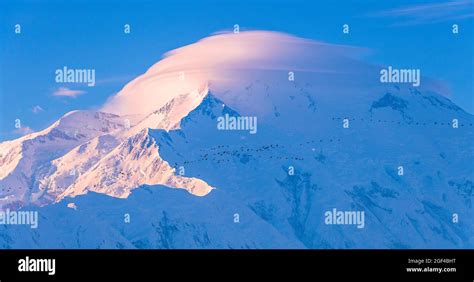 Sunrise on the summit of Mount Denali, in Denali National Park, Alaska ...