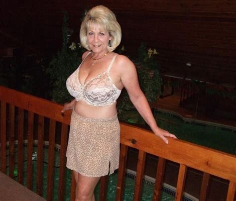 Milf Grannies Bbw In Lingerie Gallery
