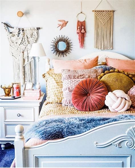 How To Create A Boho Bedroom Top 10 Styling Tips Diy Darlin Room