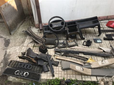 Запчасти Audi 8090 Piese audi 80 90