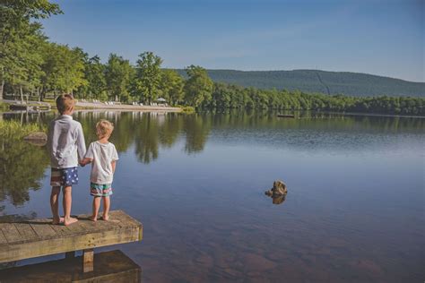 Top Things To Do In Poconos During The Summer Mountain Springs Lake