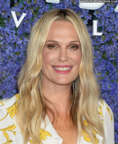 Molly Sims No Source Babe Beautiful Celebrity Sexy Posing Hot Nude