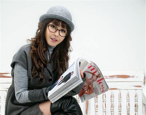 Semono Iku Japanese And Korean Sexy Actress Car Race Model Kang Yui Bikini Pictures Photos