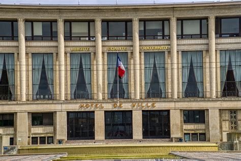 Le Havre City Hall (Le Havre, 1957) | Structurae