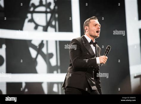 Tiziano Ferro Stadio Milano Immagini E Fotografie Stock Ad Alta