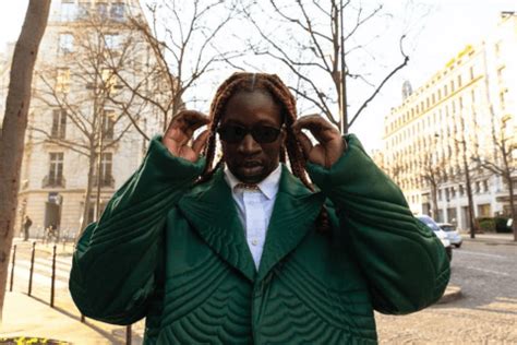 Mahmood è l icona gay San Sebastiano per TvBoy il murale a Taormina Gay it