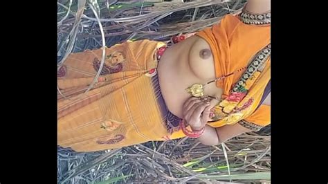 Indian Desi Village Bhabhi Outdoor Pissing Porn Xxx Mobile Porno Videos Movies Iporntv Net