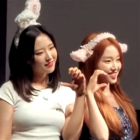 Pin By Mleko On Ahhh Gay Girl Girl Star Girl