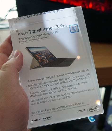 Mobile-review.com Computex 2016. Asus Transformer и робот Zenbo