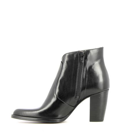 ROMILLE BOOTS Femme Collection Automne Hiver 2022 Muratti Paris