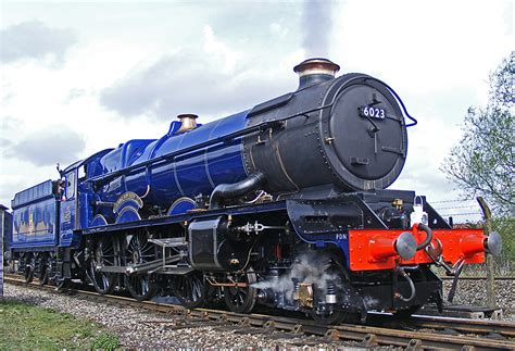 Solve GWR 6023 King Edward II Jigsaw Puzzle Online With 176 Pieces