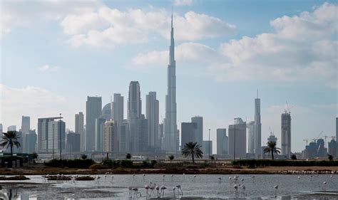 Posano Nude Sul Balcone Arresti Per Dissolutezza