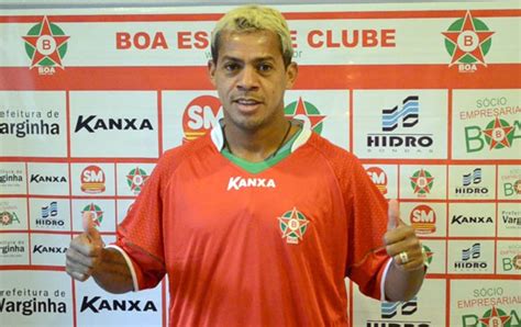 Marcelinho Paraíba Se Apresenta Ao Boa Esporte Em Varginha