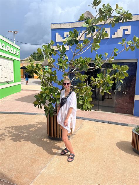 Mo Finance Loritta Womens Beach Bathing Suit Swim Bikini Swimsuit Oversized Cover Up