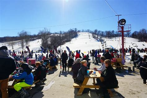 Skiing Near Me: Snow Creek Is The Kansas City Ski Destination - Travel ...