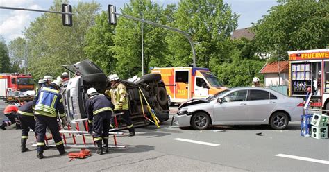 Unfall Nach Ampelausfall Auf B Landfurt In Warburg Nw De