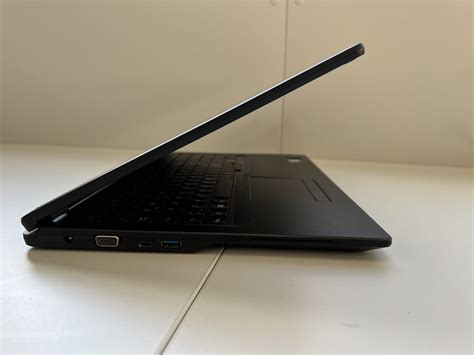 Notebook Ricondizionato Fujitsu Lifebook E Full Hd Core I