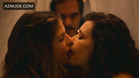 LAURA DE ITA Nude AZNude