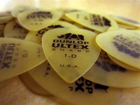 kostka gitarowa DUNLOP ULTEX SHARP grubość 1 00 Dunlop Sklep