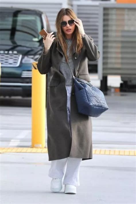 Flaunt Nude Caramel Square Iphone Case worn by Sofía Vergara in Los Angeles on December 22 2023