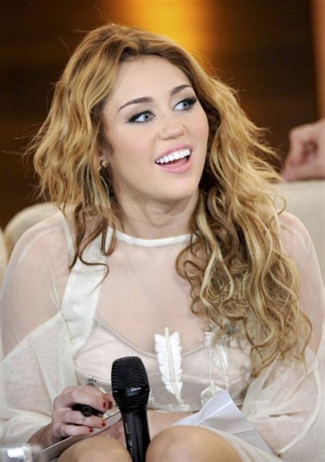 Modern Home Designs Miley Cyrus In Lingerie