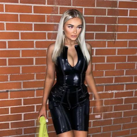 Shiny Blonde Nudes Chavgirls Nude Pics Org