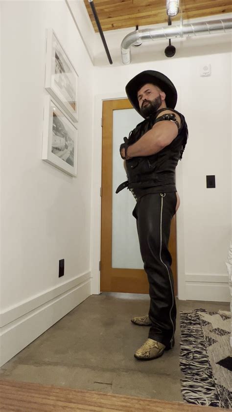 Rubber Leather Fist Gay Leathered And Cowboy D ThisVid