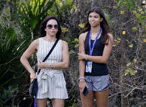 Tiger Woods' daughter Sam, 14, looks unrecognizable in rare photos as ...