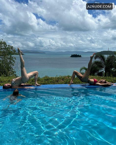 Nicole Scherzinger Sexy Shows Off Her Fabulous Body Wearing A Hot Bikini At The Beach In