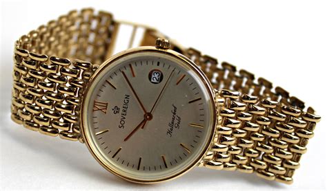 Gents 9ct Gold Wristwatch The Sovereign On A 9ct Gold Hallmarked Bracelet