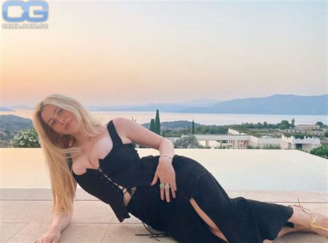 Clementine Vaughn Nude Pictures Photos Playboy Naked Topless Fappening