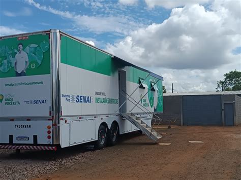 Projeto Carreta Do Conhecimento Do SENAI Leva Curso Profissionalizante